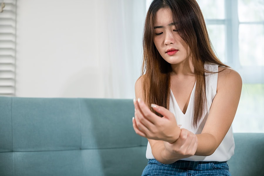 Hand and Wrist Pain After a Car Accident